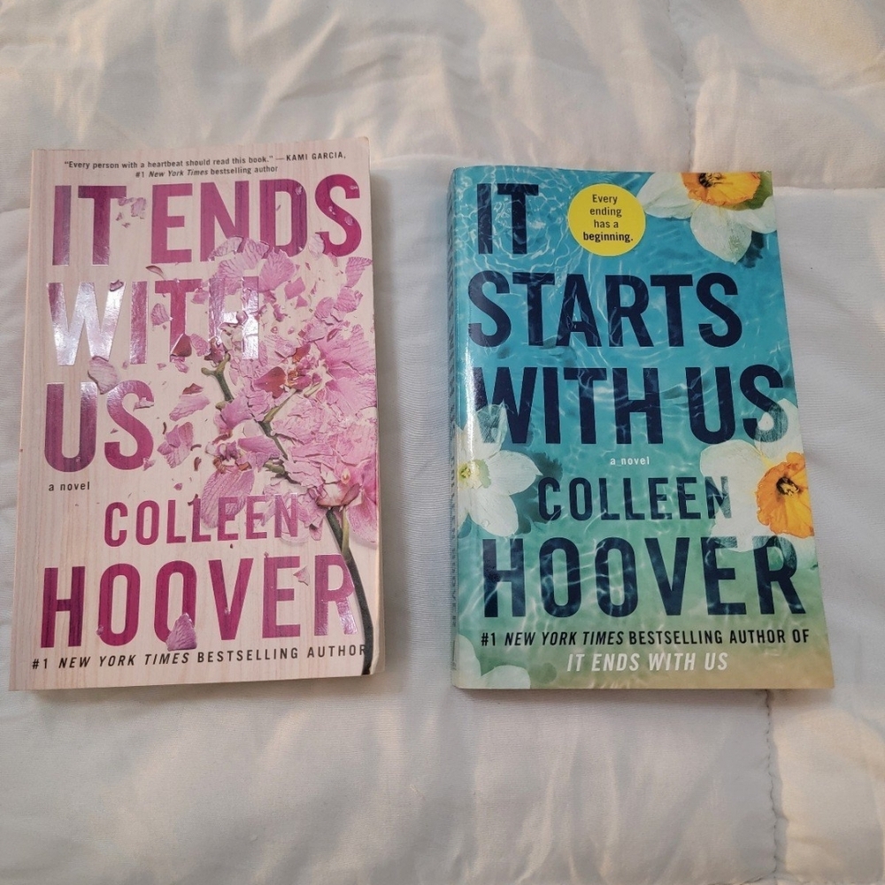 Colleen Hoover Book Set - Pink and Blue Covers